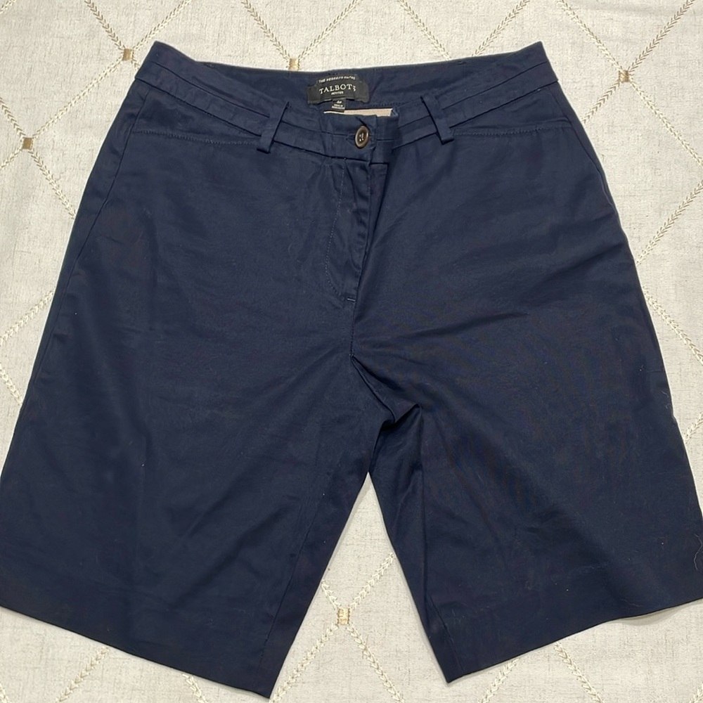 Talbots The Perfect Short 6 Petite - Picture 2 of 9